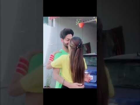 funny video in download on Snapchat post thumbnail image